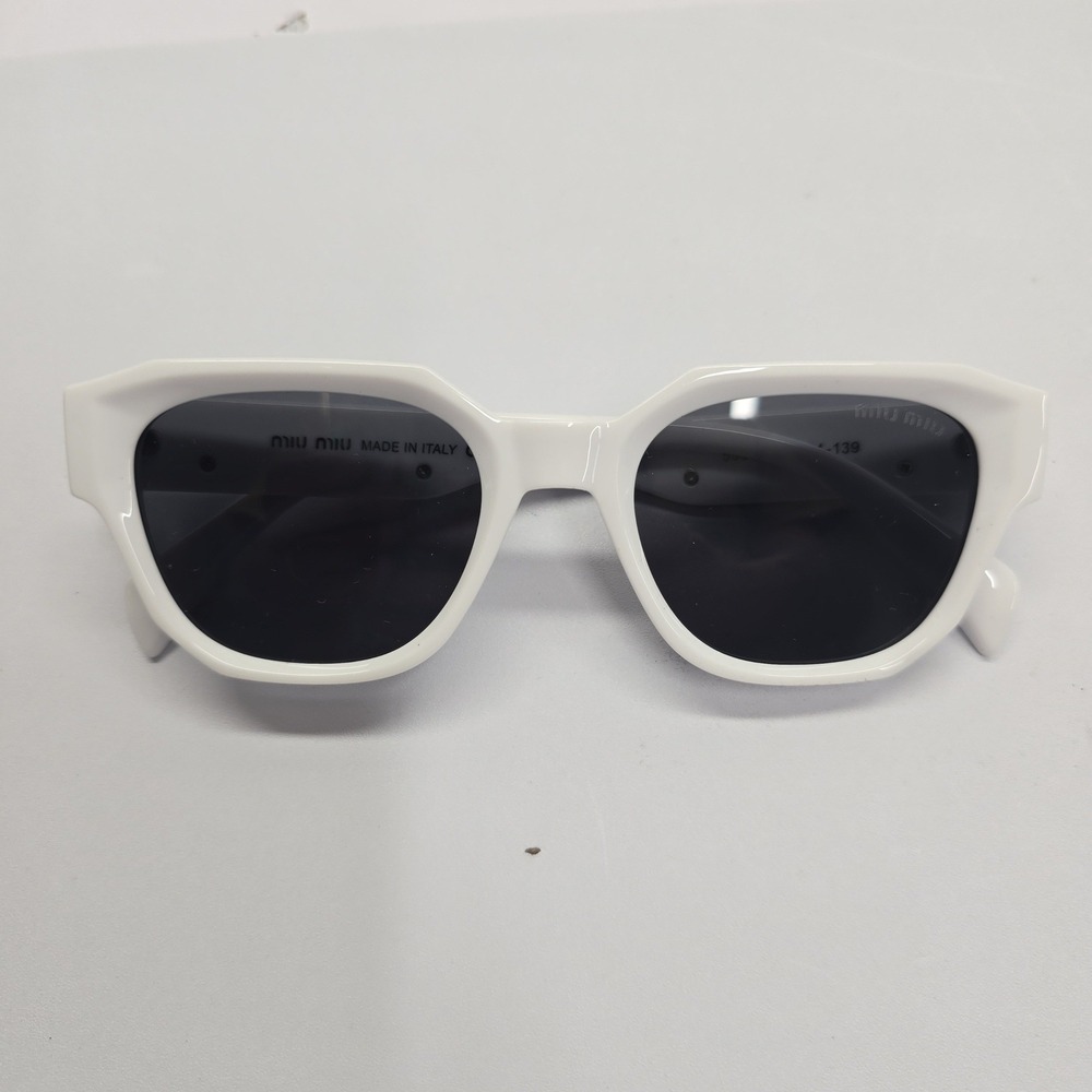 Miu Miu White Geometric Sunglasses SMU 09Y Dark Grey Lenses Made in Italy - Picture 4 of 9